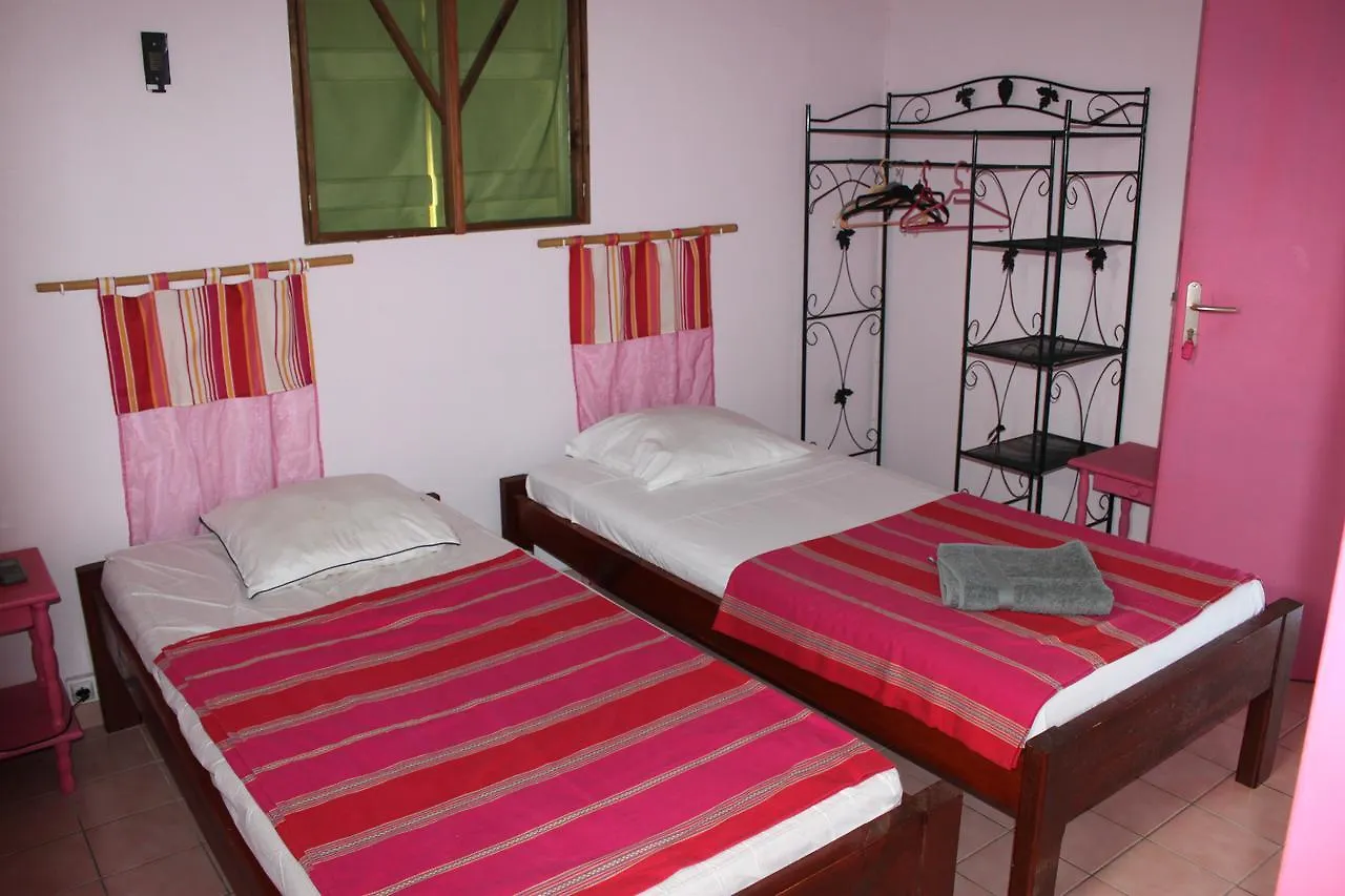 Hotel Coeur Caraibes à Deshaies 2*,